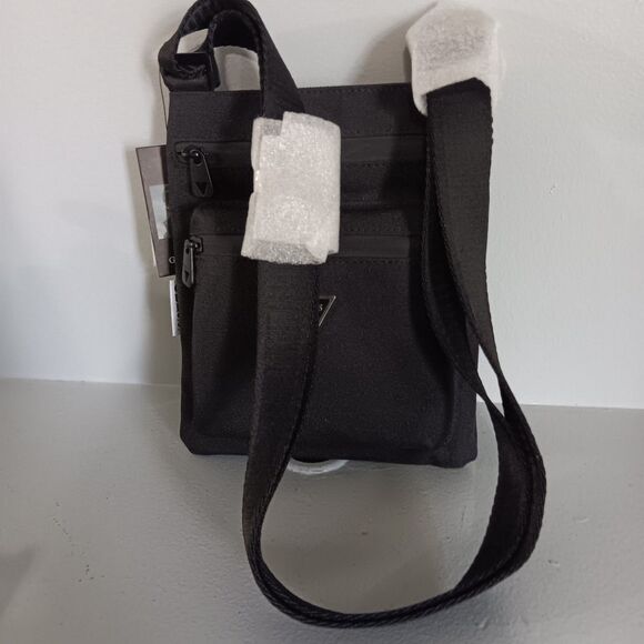 Guess black Vice Xbody FLT with Pocket - Picture 2 of 6